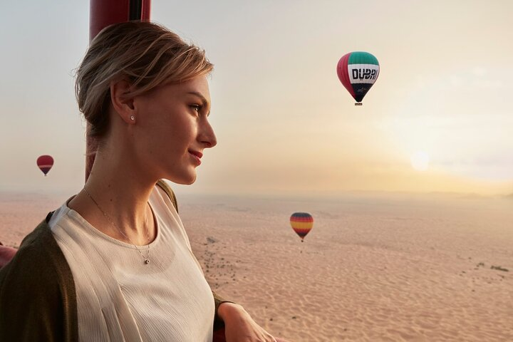Enjoy Views Of Dubai By Balloon Standard From Dubai - Photo 1 of 9
